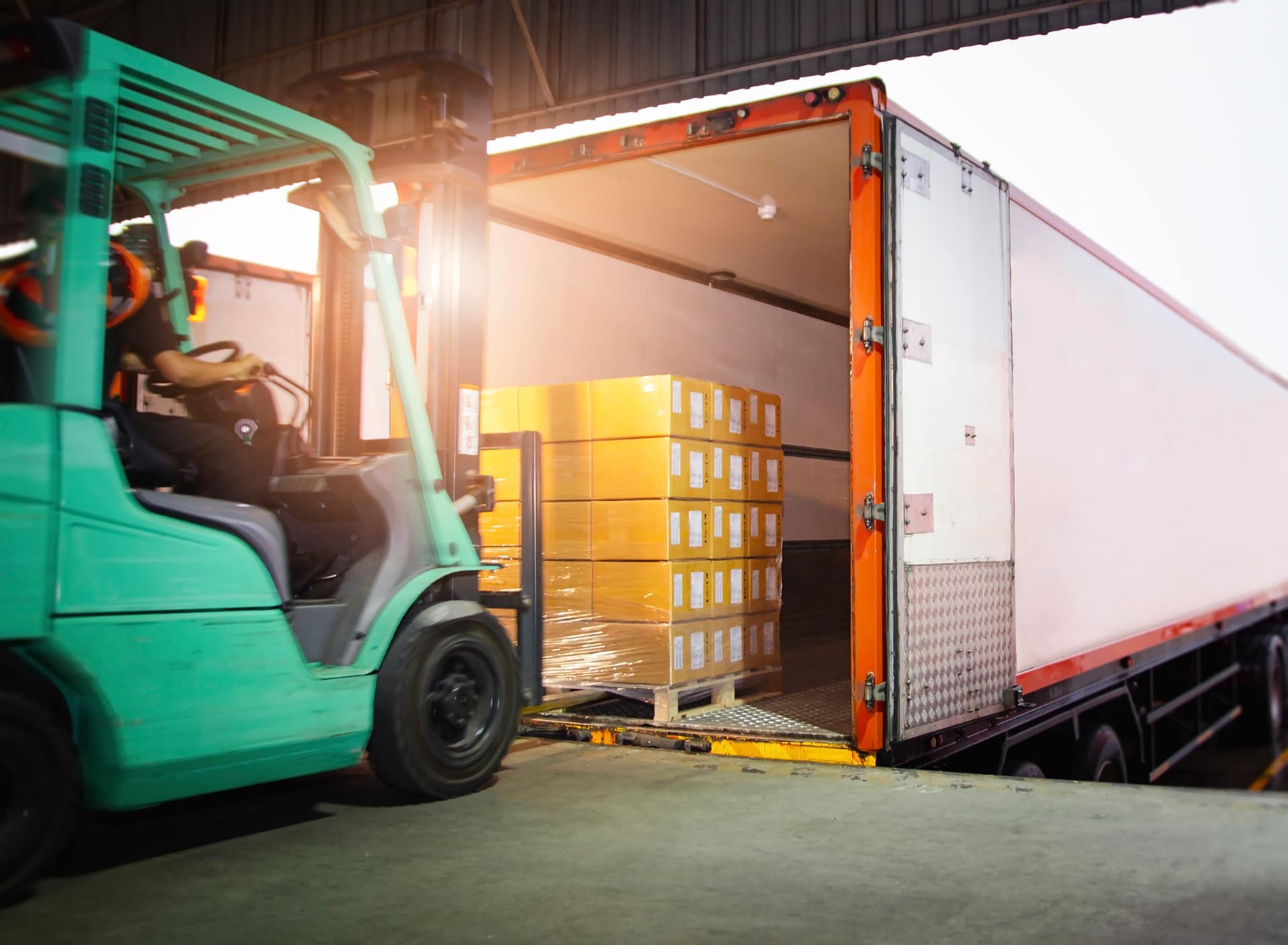 The Dry Van OTR Revolution: Maximize Earnings And Minimize Hassles